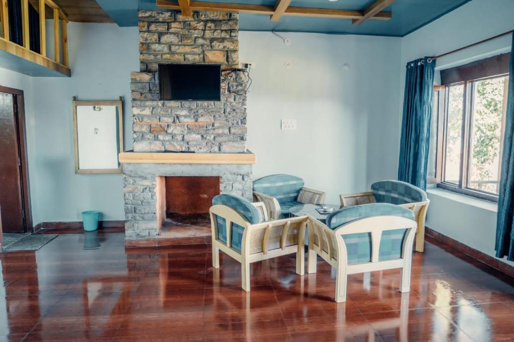 Room image 3
